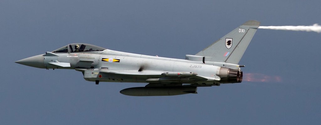 UPDATED - UK Airshow Calendar 2018 - air-shows.org.uk/2017/06/uk-air… #avgeek #airshows