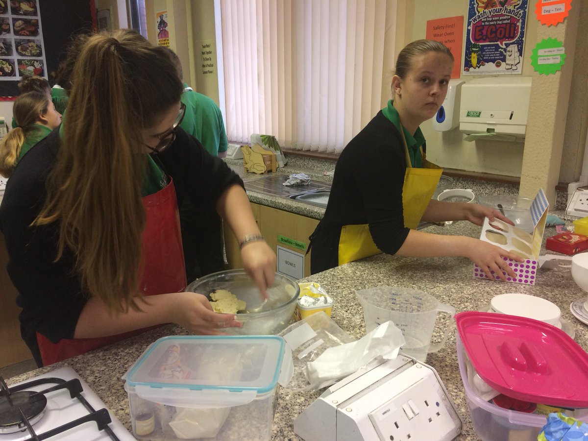 Year 10 Bake Off - Technical Challenge - any ideas for who could judge ???