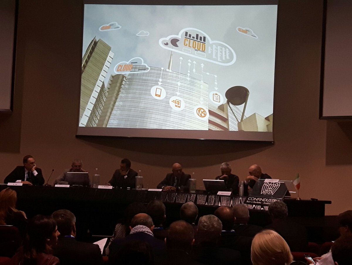 @windtrebiz main sponsor di #ViaggioIndustria del <a href="/sole24ore/">IlSole24ORE</a> oggi a #Bari <a href="/WindTreOfficial/">WINDTRE</a>