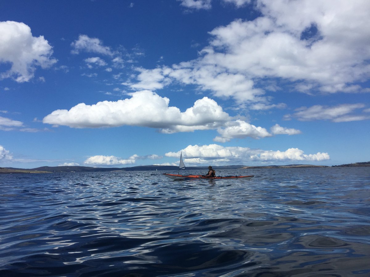 ocelotte's tweet photo. Back on the water #DerwentRiver #AlumCliffs https://t.co/oEXlZPdyT8