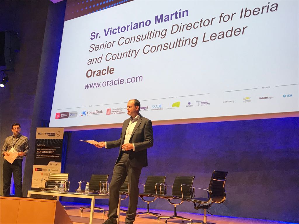 KLAGAN_KLG's tweet image. Seguimos after coffee! Nuestro experto en #BI @spxrodicq asiste a la ponencia sobre #BigData Talent Awards de @VictorianOracle #CoeBigData17