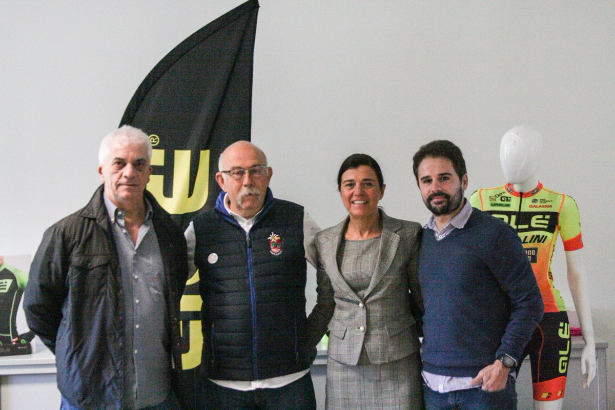 La organización de la #Quebrantahuesos anuncia que <a href="/ALE_cycling/">ALÉ</a> producirá el maillot oficial 2018. Benvenuti! quebrantahuesos.com/noticias/710