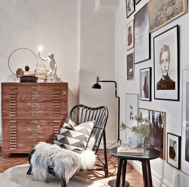 imframeholic's tweet photo. Nice wall INTRO INRED beautiful set of frames https://t.co/NXwMzEt2EM
