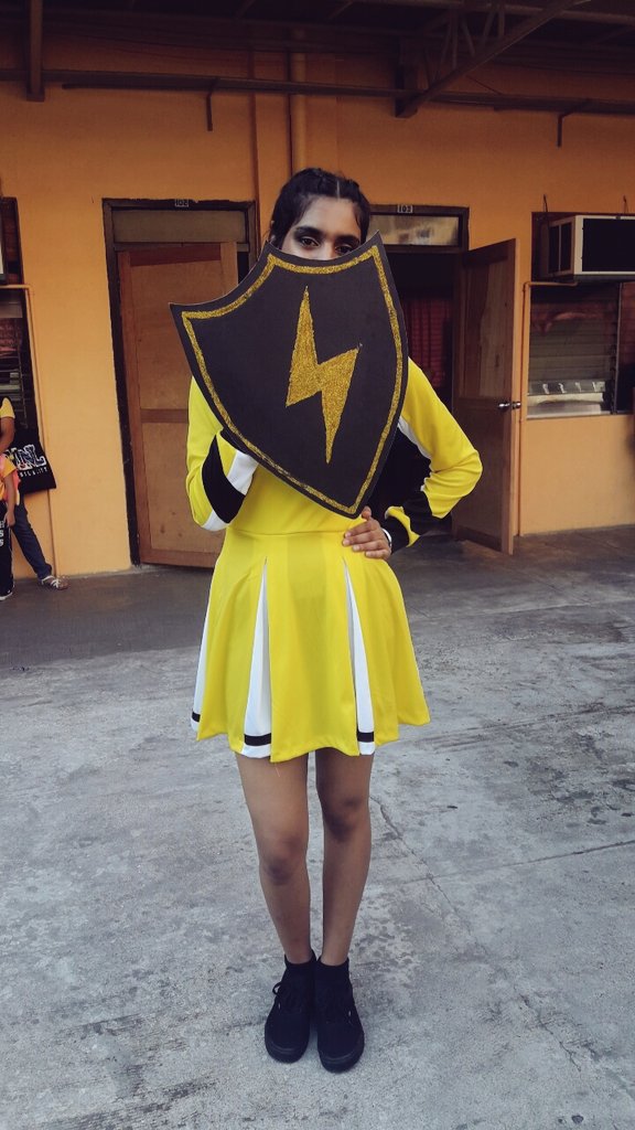 jotjot15's tweet photo. Yellow lightning until the end 💛🌻 #dipislife https://t.co/PgjlBa6KDT