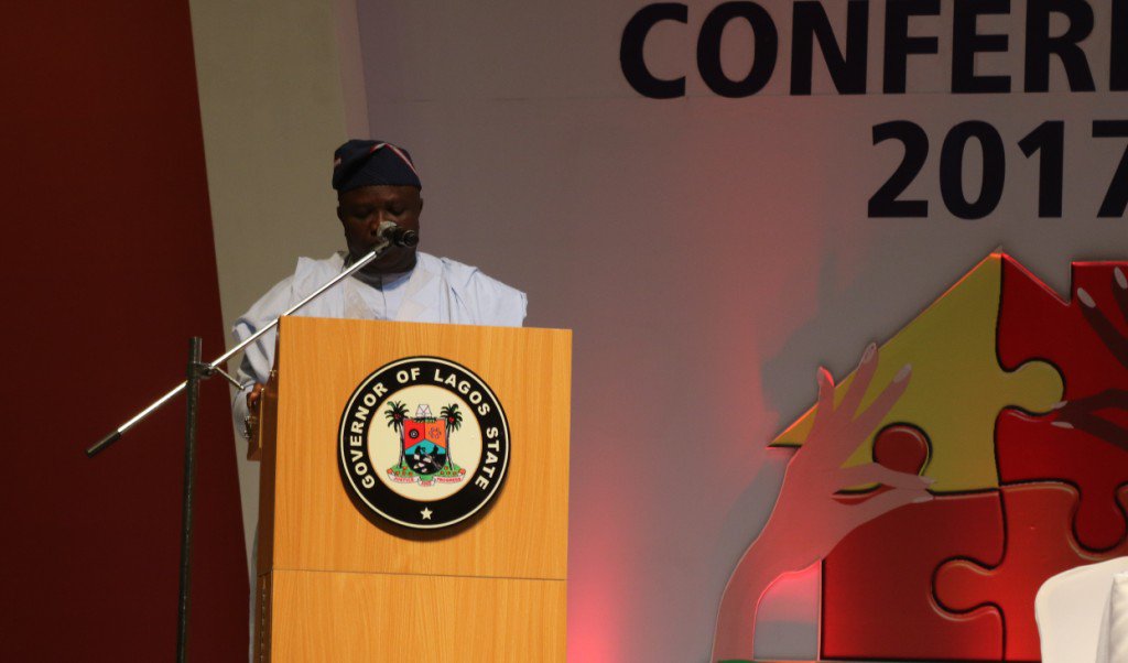 followlasg's tweet photo. Gov. Ambode congratulated all the participants for the 3 days of knowledge-sharing and experience building @stevoree #cowlso2017 https://t.co/K1A9h9SSjE