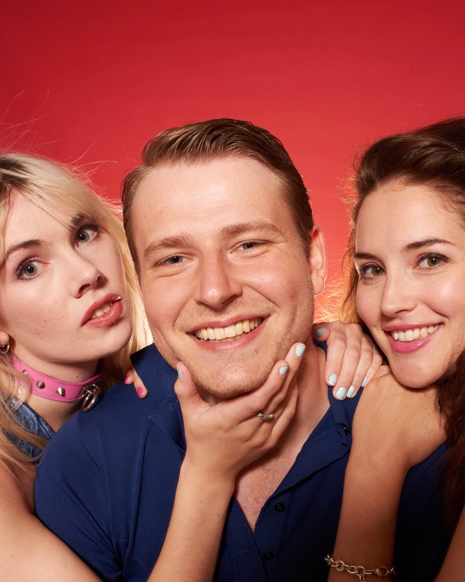 💄RED ALERT💄 us 3 charmers are delighted to announce we’re supporting <a href="/gurrband/">GURR</a> ❤️ <a href="/Moth_Club/">MothClub</a> 🎪 Friday 10th November
SHOT BY <a href="/bradleylloyd/">Bradley Lloyd Junior</a> 💄
