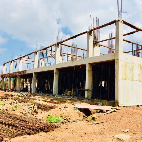 liveattremonte's tweet photo. Superior quality #construction underway at Tremonte. Good things come to those who wait :)
#Goa #building #margao #liveingoa #homeingoa https://t.co/Whssl0SU2O
