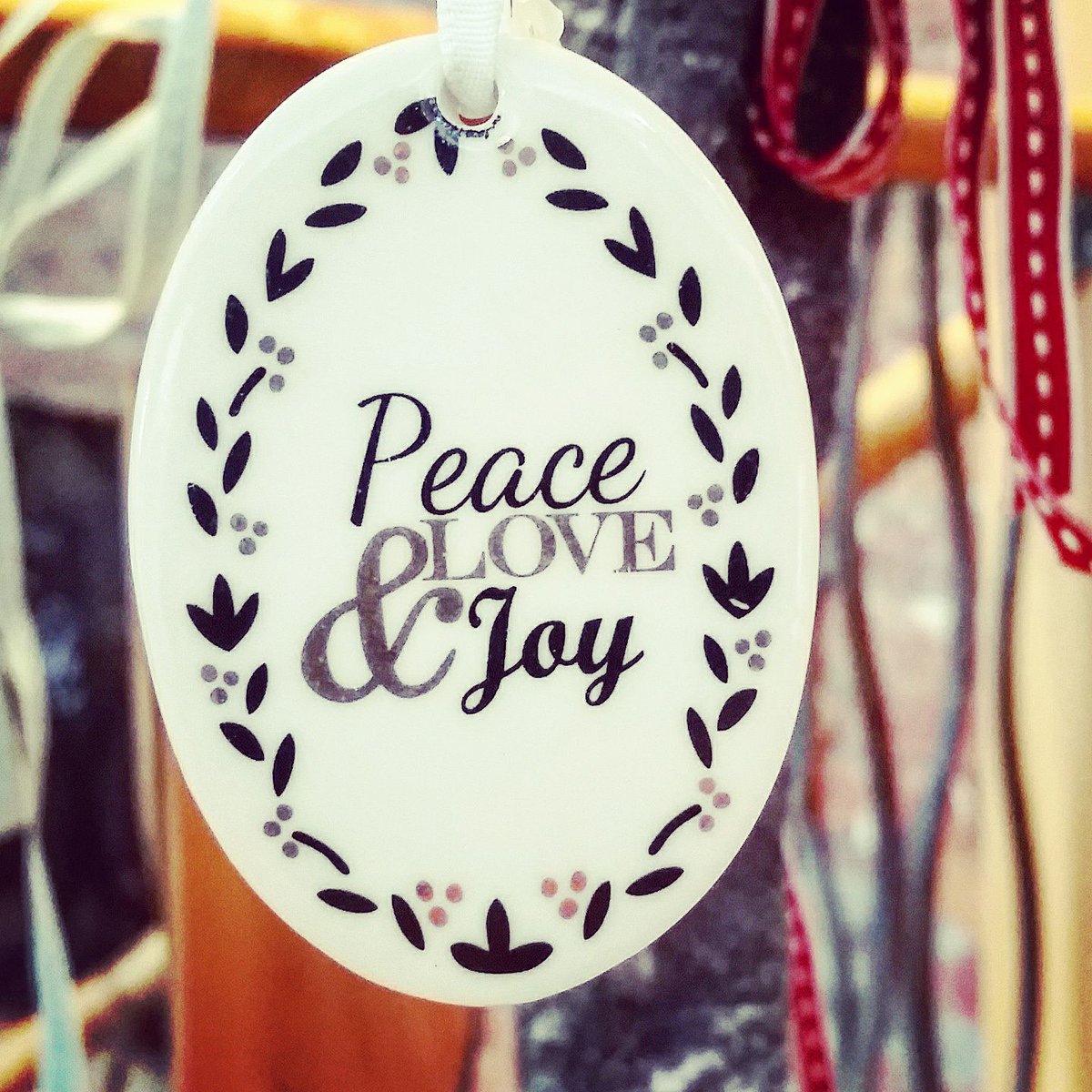 We all need this in the world, not just at Christmas #Peace #love #Joy #Christmas #ChristmasIsComing #paulhodgkissdesigns #phd