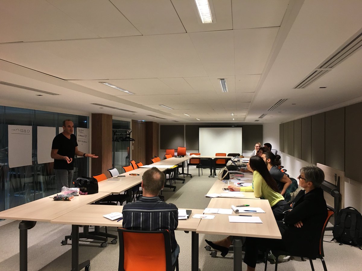 Mariane_Cvn's tweet photo. Du dessin ?? Non, de la #facilitation graphique ! Super enrichissant, merci @ramuncho et @LESETABLEURS 🙂 #etableurs #partage #agile https://t.co/MzOxvADKiG