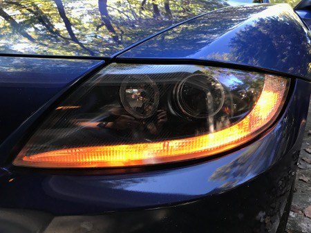 quirkyuncle's tweet photo. DIY – BMW Z4 (E85) halogen headlight bulb replacement https://t.co/XbCjMw6iJA https://t.co/EdssVd2MNH
