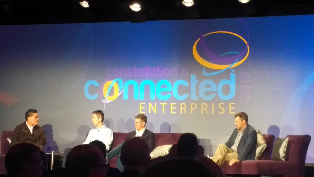 holgermu's tweet photo. Next up - Intelligently transforming rb back office with @digbd @dklaussen @kroberts_OR and @rwang0 #CCE2017 https://t.co/iz1PU0owsH