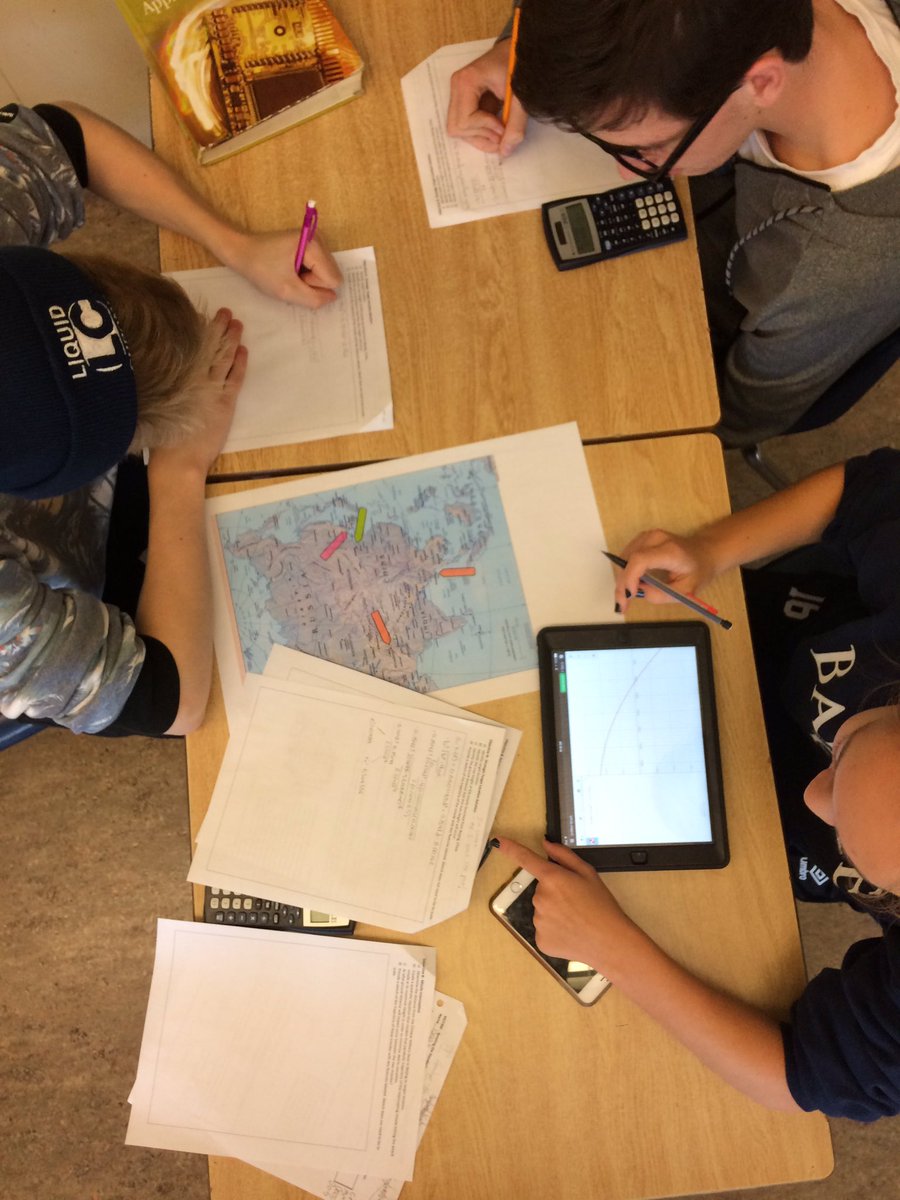 MsJenLachapelle's tweet photo. MCF3M use quadratic models to locate global missile targets &amp; build quadratic eq'ns to intercept missiles #desmos #scdsbmath @CCI_SCDSB https://t.co/2JSB6RgP5S