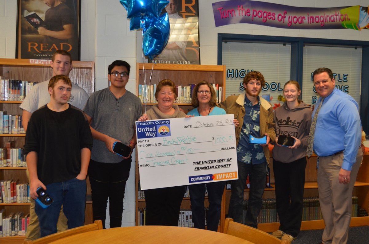FCSchoolsNC's tweet photo. @UnitedWayFCNC and @Novozymes raise $25000 to support our teachers and students! https://t.co/XzDSRY4CXk #teachergrants #givingback https://t.co/5vhu89Jflv