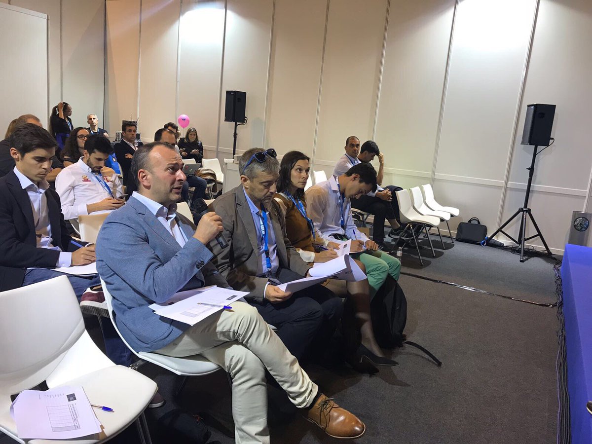 ConectorSpain's tweet photo. Continuamos escuchando a las #startups que participan en el #startupcompetition #eShowMAD2017 @eshowesp https://t.co/CE0F4DzVXw