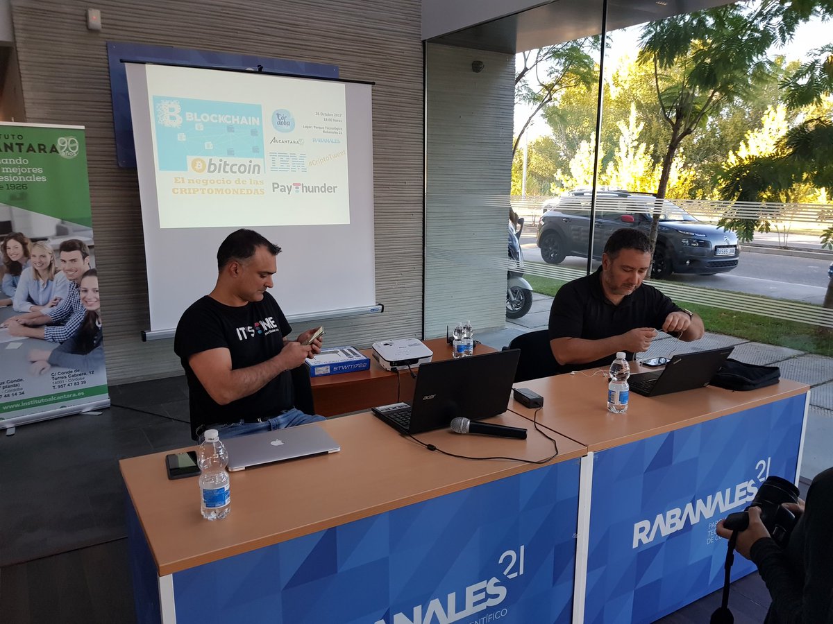CordobaTweet's tweet photo. Todo preparado para comenzar evento #CriptoTweet en @Rabanales21 #CordobaESP https://t.co/Bb24E15xmd