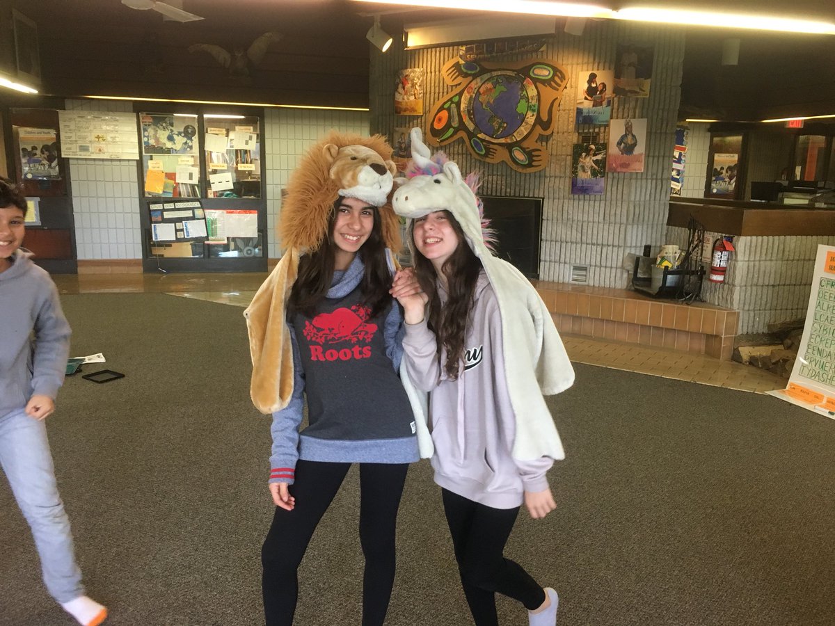 SpectrumAS's tweet image. Enjoying our time @EOEC_TDSB #SpectrumAlternative #EOEC #ourdooreducation #teambuilding