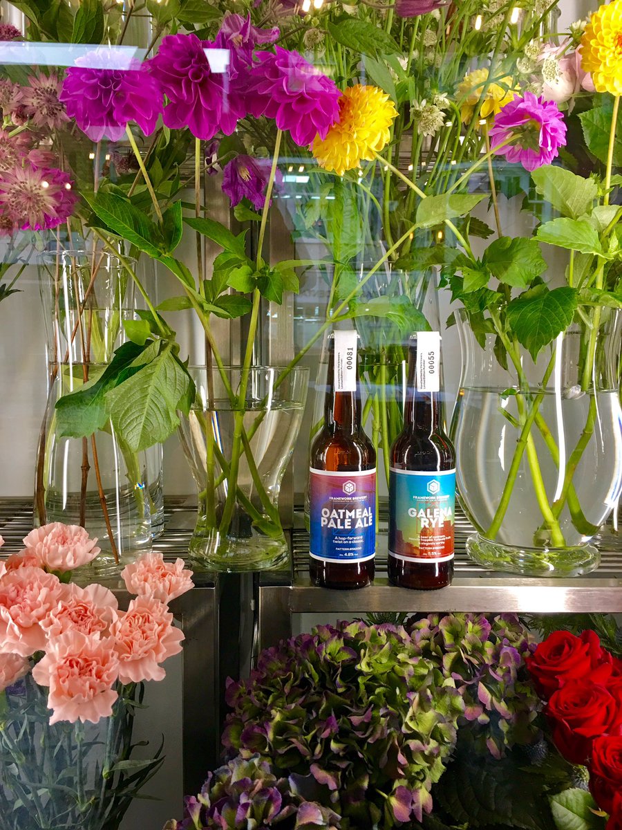 theflowerplant's tweet image. Thanks to @frameworkbrews for supporting our opening with delicious craft beer! We've got a couple chilling in the Flower fridge. #craftbeer