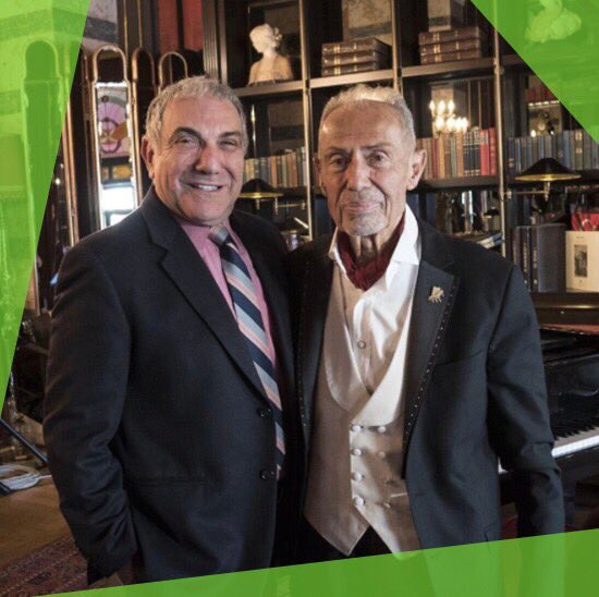 Türkiye’nin ilk piyanist şantörlerinden İlham Gencer ile İzzet Öz’ün performansı, Geniş Ekran Müzik’te!
#genişekran
m.youtube.com/watch?v=NCNz15…