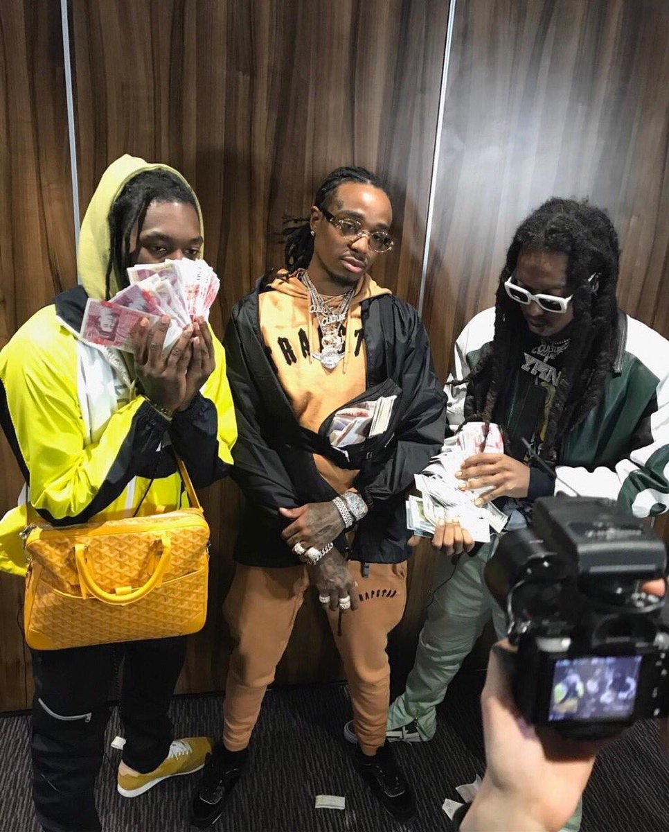 IamVitalle's tweet photo. Get the bag 💰 https://t.co/ZB31EXKtHb