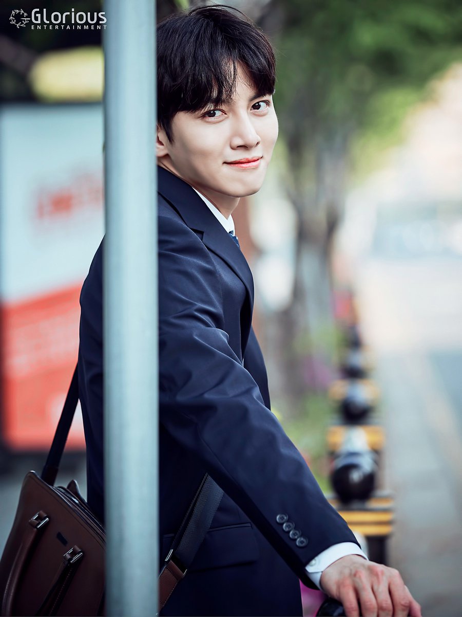 pulcher_puer's tweet photo. ...이렇게 청량하고 귀여운 짤에 어빠 얼굴 흙빛 ㅂㄷㅂㄷ
짤을 크게 저장하고싶으시면 크롬으로 이미지우클릭 새탭에서열기->~.jpg뒤에 :orig을붙이고 엔터->다른이름으로저장
하시면 원본저장됩니다
보정짤의 원본사이즈는 3000*4000입니다 https://t.co/rFc2lT3wqL