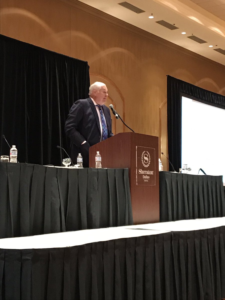 collegemedia's tweet photo. Dale Hansen kicks off his keynote speech with some colorful Texas language about Jerry Jones  #collegemedia17 https://t.co/LzMHC9rVEc