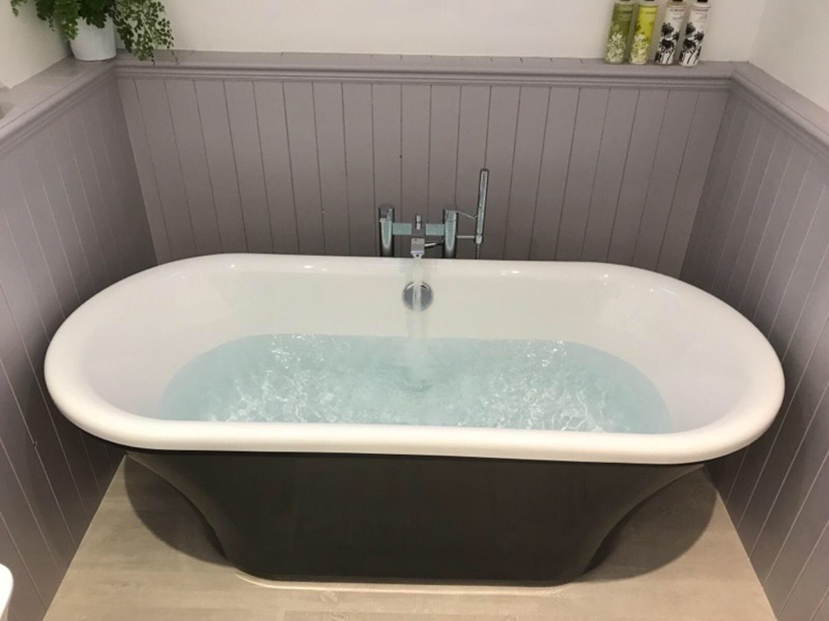 deluxebath's tweet photo. Beautiful #bathroom recently completed using a #Burlington free standing bath &amp; #Britton #brassware and sanitary-ware. #ruthin #bala #design https://t.co/XMrnCR2Y9e