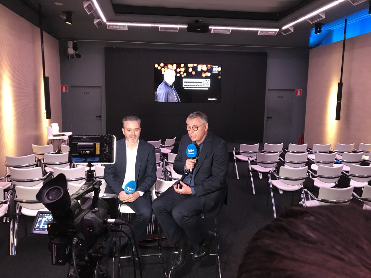 carlosplus's tweet photo. Acabamos de presentar #InformeRobinson10años.Michael y Fermoso lo están contando ahora en Minuto 0 de @MovistarPlus. Grandes historias ... https://t.co/VNAhIFg8Ae