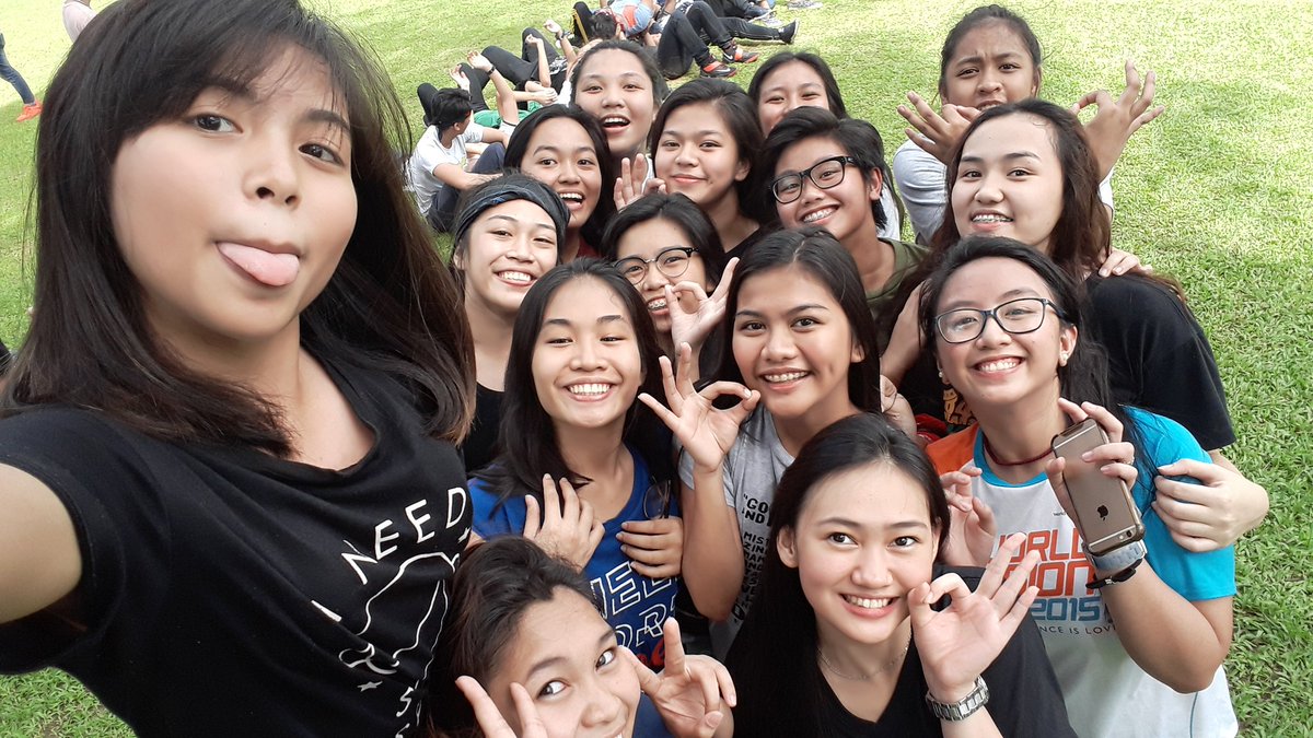 _beaeusuya's tweet photo. Ya'll guess who just made my 3 days and 2 nights in the LEAD Summit? 💖💘 #LeadBeyondLimits https://t.co/dK63q3h0wv