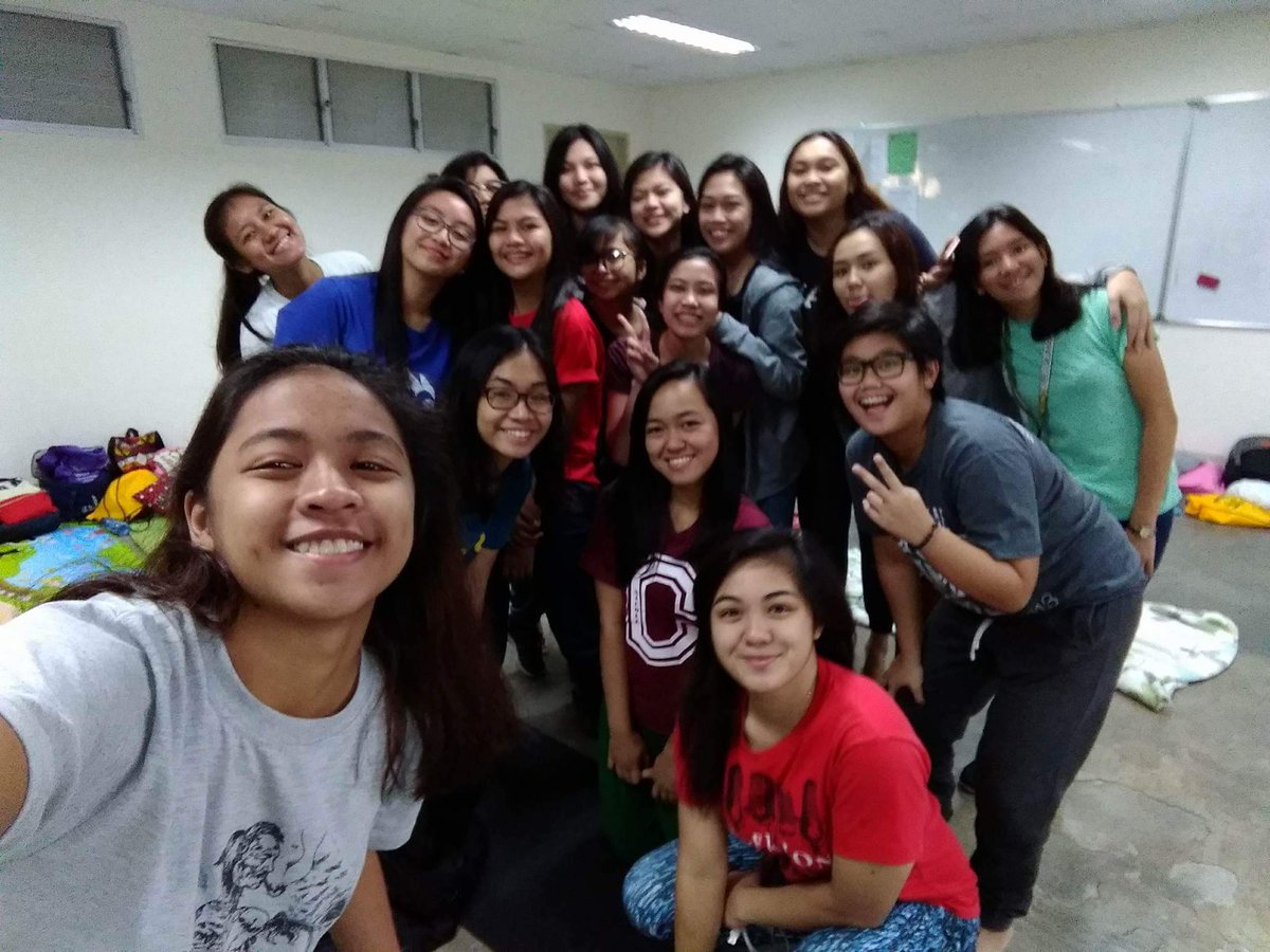 _beaeusuya's tweet photo. Ya'll guess who just made my 3 days and 2 nights in the LEAD Summit? 💖💘 #LeadBeyondLimits https://t.co/dK63q3h0wv