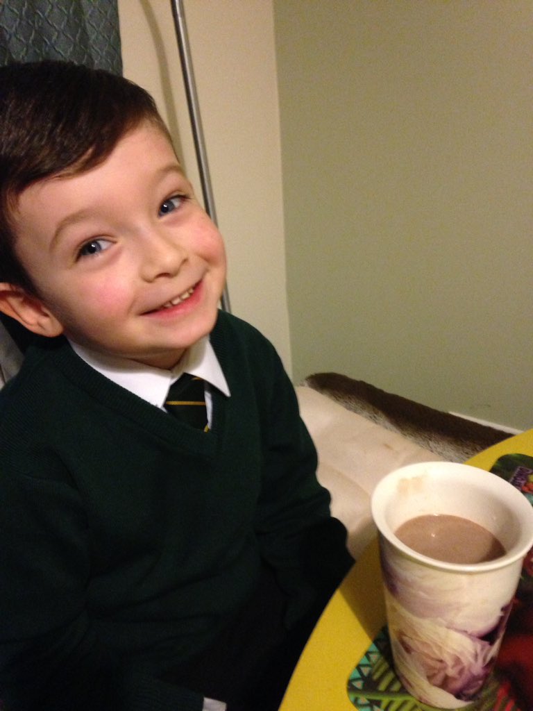 tom_mcbryde's tweet photo. @MissK_StP hot chocolate done. The first Michelin star awaits! https://t.co/mtlKODpgto