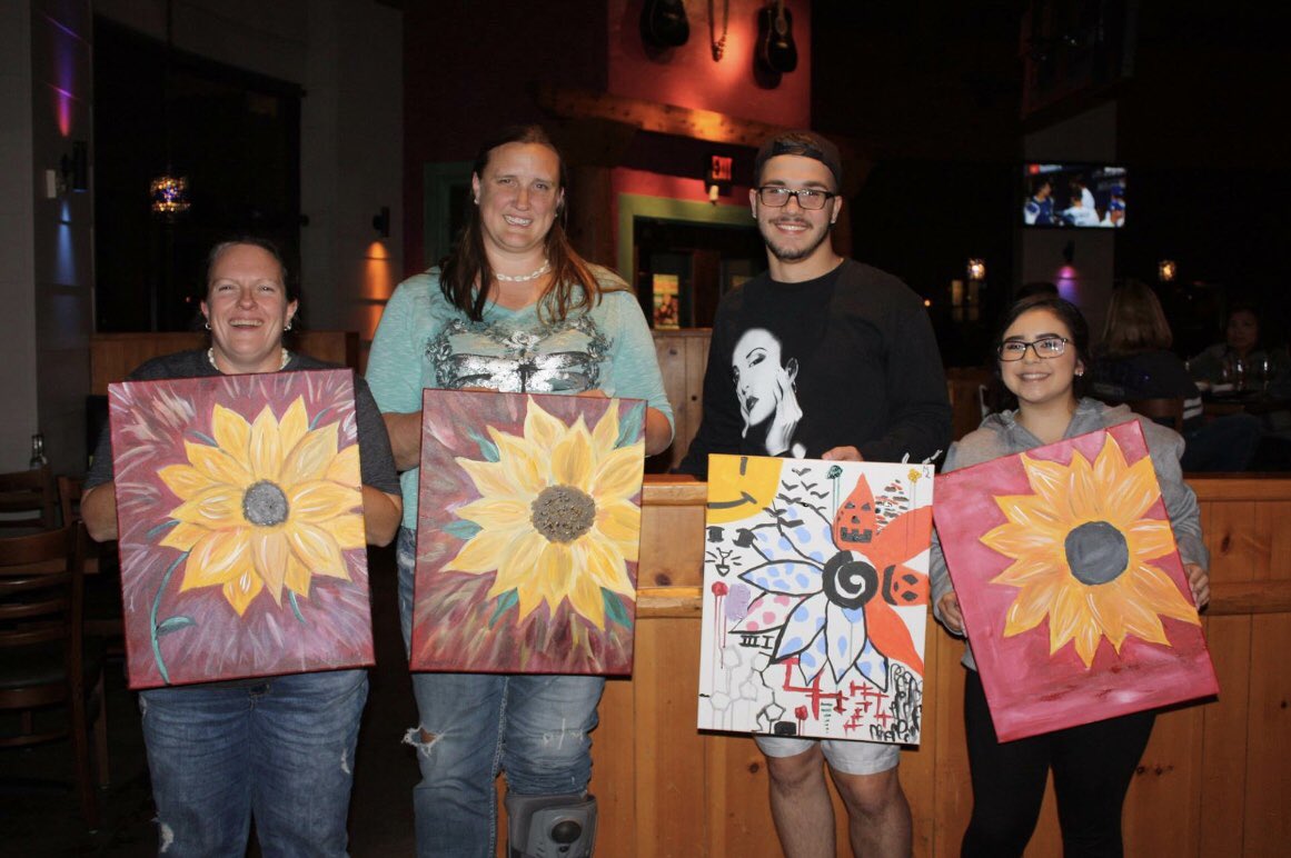 standupandpaint's tweet photo. Margaritas & Paint Nights @ontheborder in #McKinneytx are always a great time! https://t.co/XCz5qwjMqg #sipandpaint #paintnight #tuesdays #funart #partiestogo #northtx https://t.co/mddWLDxSBm