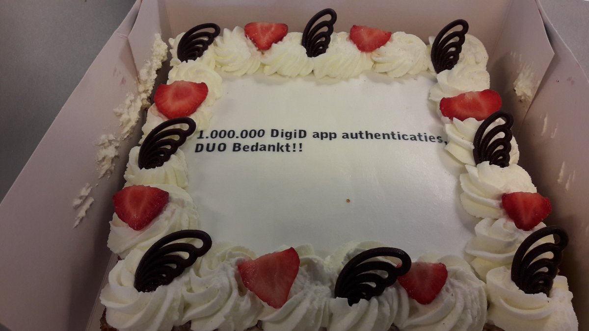 JanKouijzer's tweet photo. Kleine stappen tellen ook... en dit gaat wél een basis worden. Lekker taartje, Logius.  Bedankt en graag gedaan! 😊#logius  #digidapp https://t.co/Eipx0yhRBj