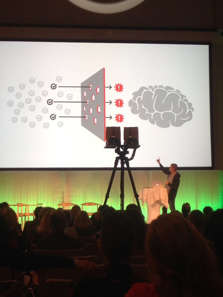 ConsConfIndefra's tweet photo. @OlaRosling anfægter og modbeviser den vestlige verdens negative verdensbillede og fordomme @ConstructiveConf https://t.co/jd4i22waYv