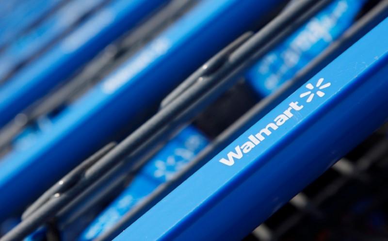 Wal-Mart launches shelf-scanning robots in about 40 stores reut.rs/2yLd9q6
