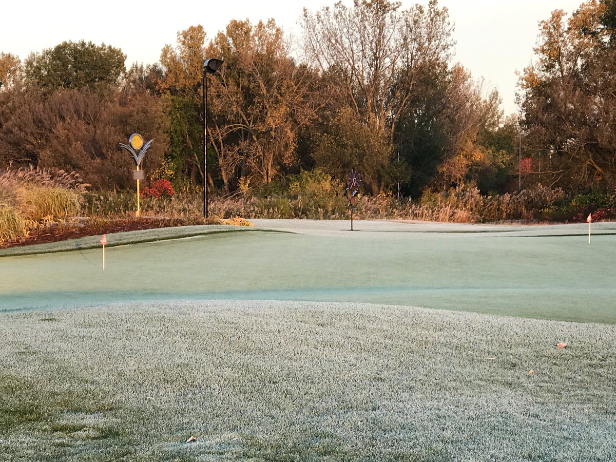 It's a beautiful fall day for golf @HarborShores! Call 269-927-4653, x2 for tee times. #golfisgreat #spga2018