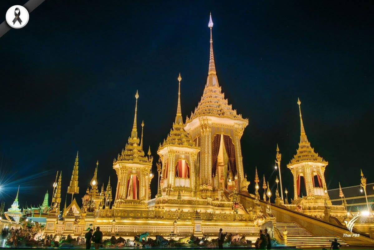 สวยมากๆ มองแล้วให้ความรู้สึกว่าเหมือนสวรรค์จริงๆ พระองค์ท่านเสด็จกลับสู่สวรรคาลัยแล้ว

#รัชกาลที่๙ #KingBhumibhol #KingRama9