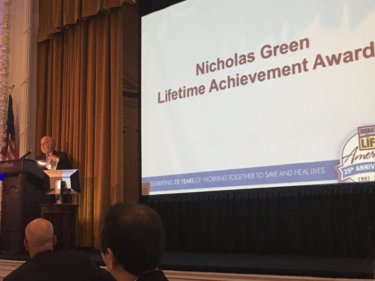 ASTS_ED's tweet photo. Great @DonateLife meeting celebrating 25 years. Congrats to Howard Nathan on receiving the lifetime achievement award @Donors1 #DLA2017 https://t.co/LzTgKN1sNq