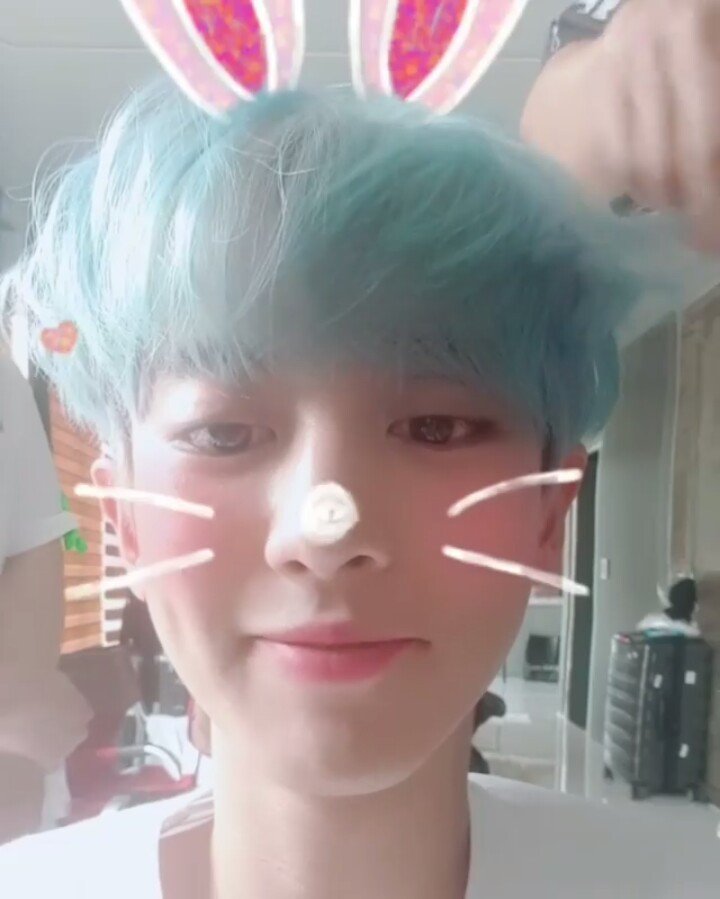kiconsfab's tweet photo. Chanyeol Icons🐰
Fav if you use or save it🐰
(be honest please)
#ExoIcons #ChanyeolIcons #KpopIcons #Icons #Kpop #Exo #Chanyeol https://t.co/GYvAaSn10r