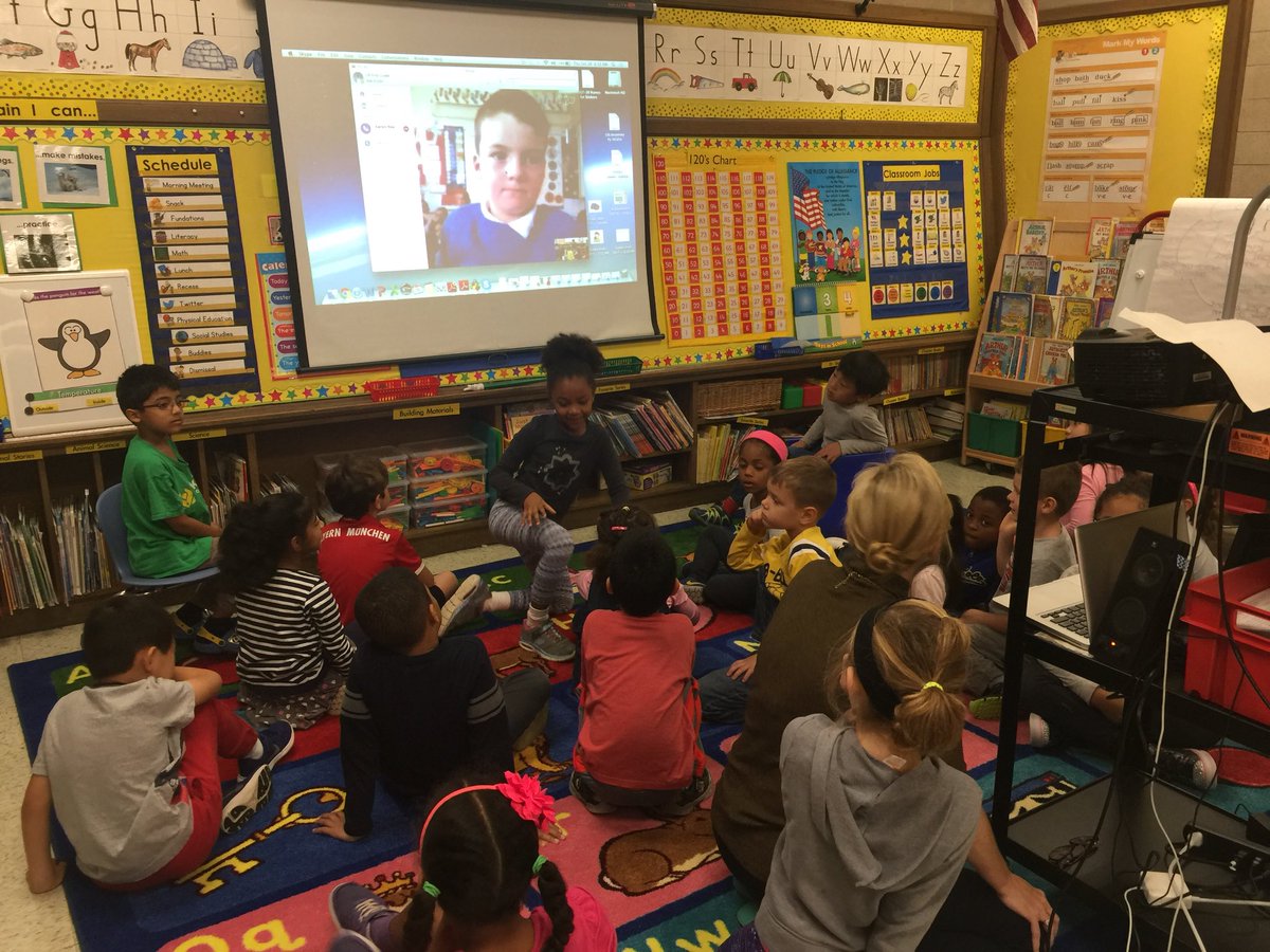 1RFirstGrade's tweet photo. We loved Skyping with Ms. Rea’s class this morning #globaledted and seeing Hero Bear 🐻❤️! @kaypee83 https://t.co/umNDXk4euP