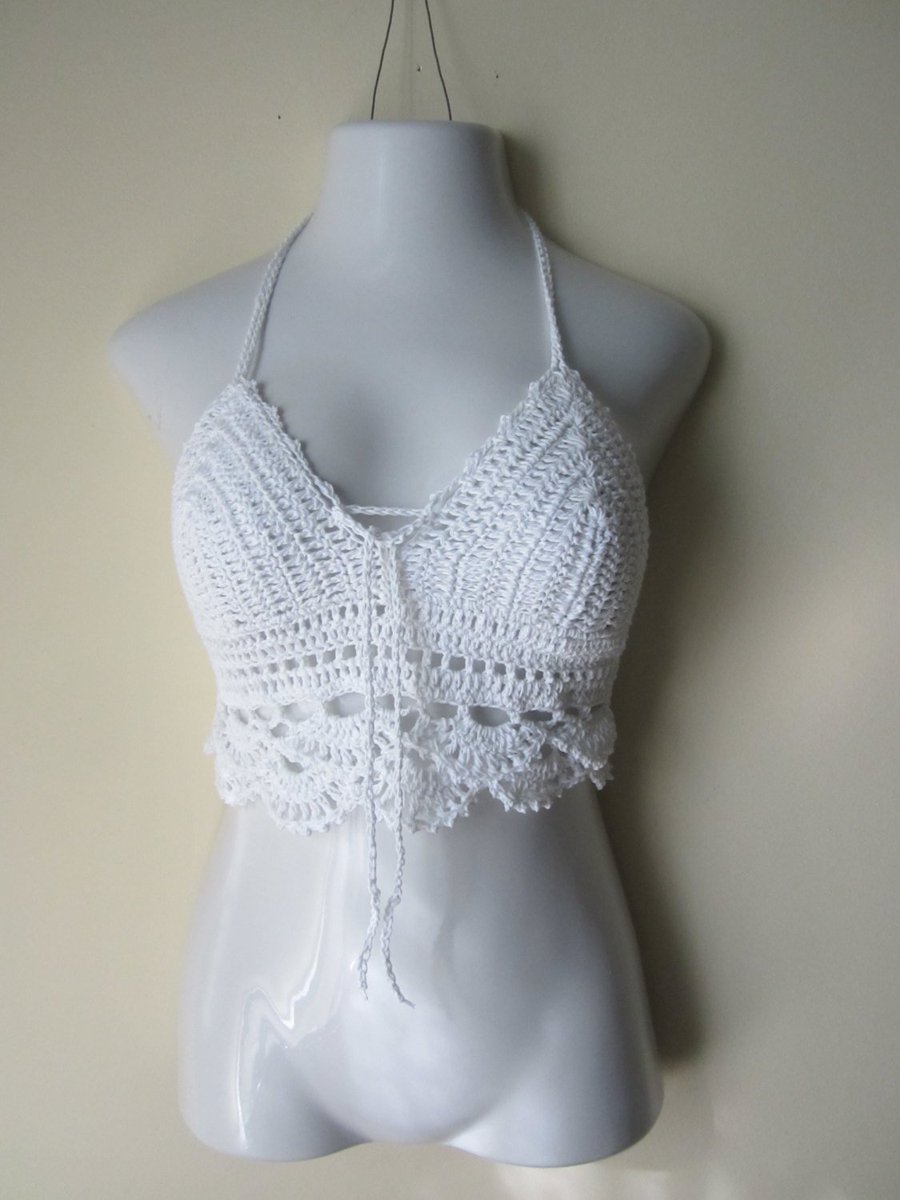 Elegantcrochets's tweet photo. sexy halter top, crochet crop top, cropped halter top, 70s retro… https://t.co/ZjG3ijca1z #Bohochic #CroppedTankTop https://t.co/UJHhEW8xH2