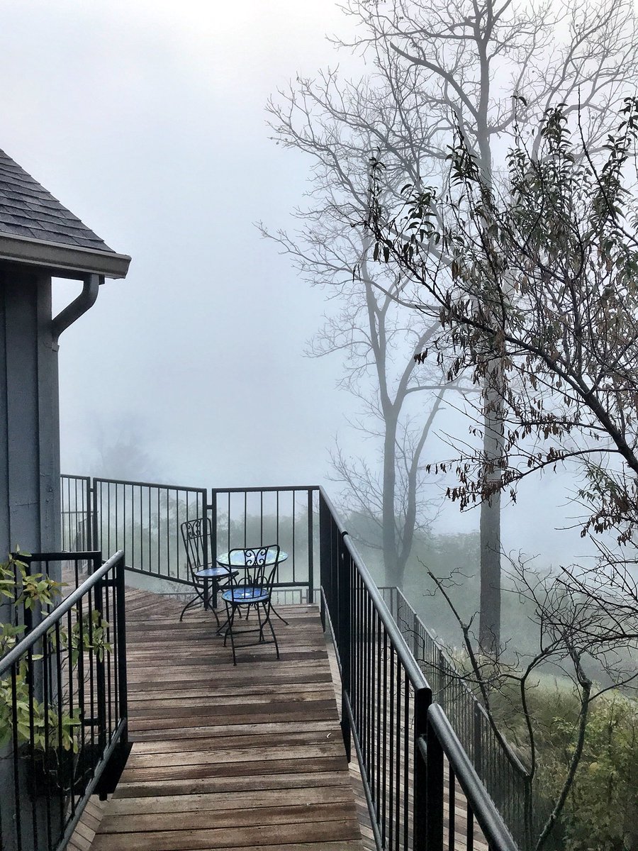 KathyLawler's tweet photo. Morning fog. #cincyskies https://t.co/iDUl2mowFY