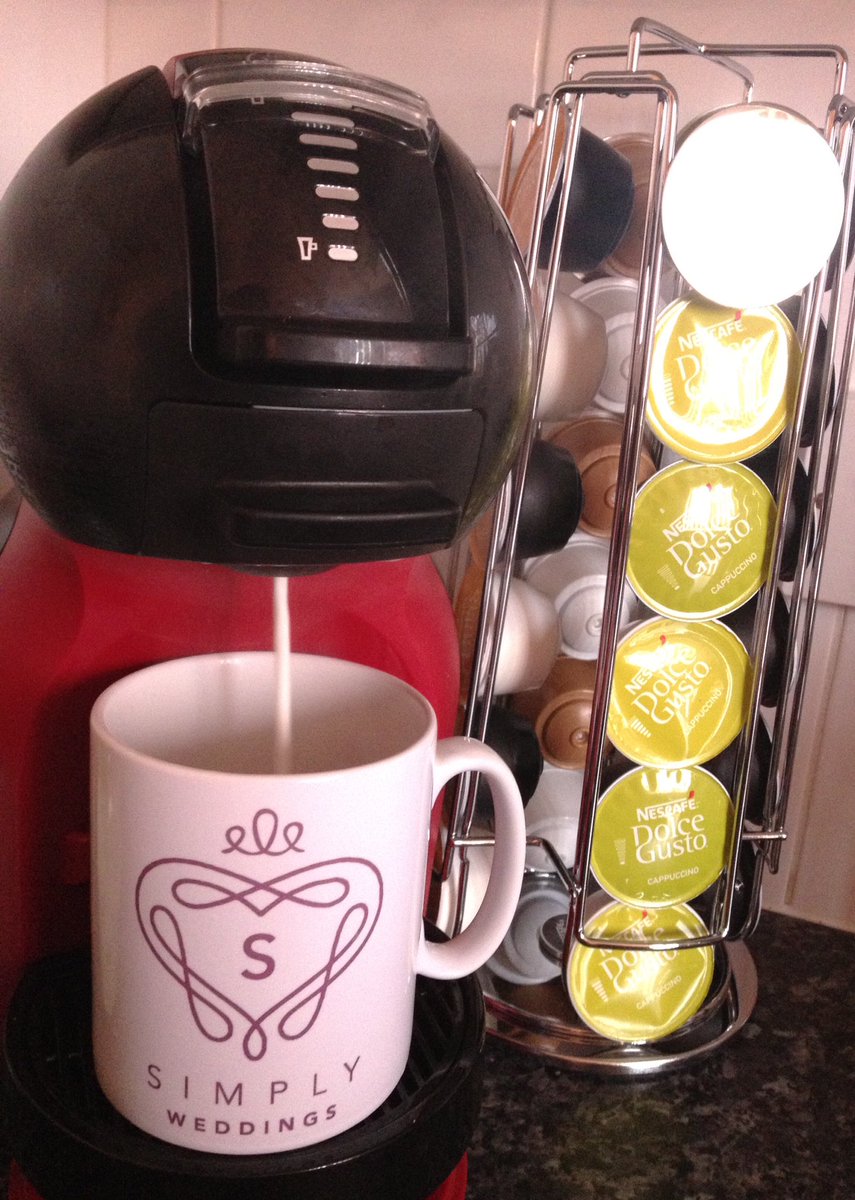 Busy day getting ready for this weekends weddings 💕#WeddingPlanner #weddingplanning #cornwall #beachweddings thank you for my new mug <a href="/SimplyWeddingSW/">Simply Weddings</a> 💕