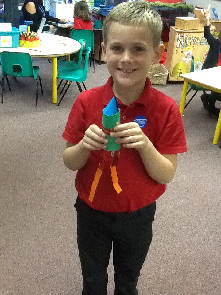AnstonBrook's tweet photo. Y2 have been making rockets! #BonfireNight #ABPlearning #ABPsuperstars https://t.co/u2Q06ncjwX