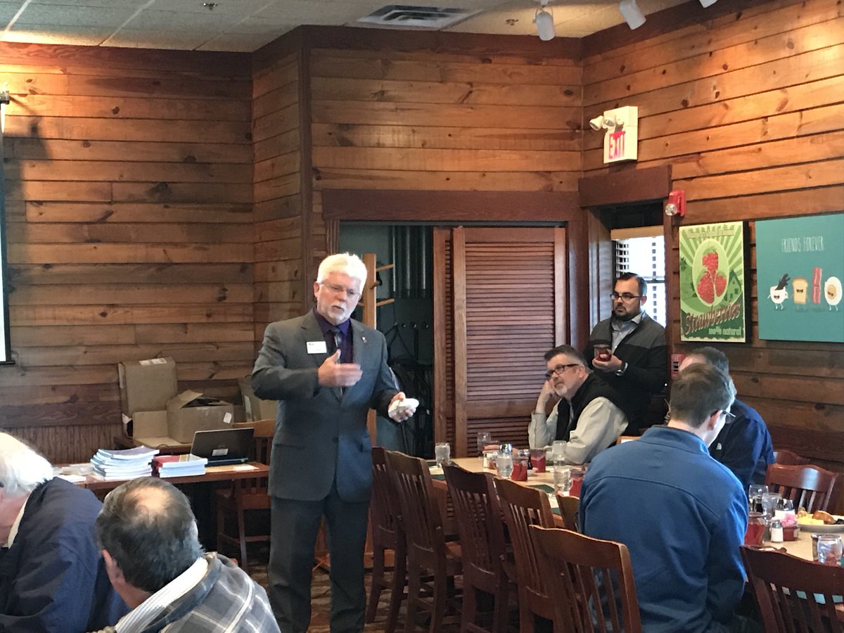 NegwerMaterials's tweet image. @GoodmanThad kicking off ‘17-‘18 #KnowledgeSeminar series to #architects &amp;amp; #construction #professionals teaching high performance #gypsum.