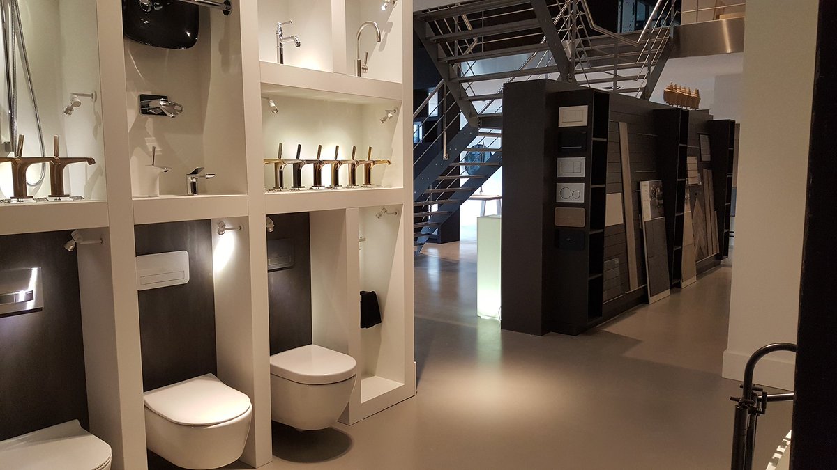 SolarNL's tweet photo. Breed assortiment Catalano, een exclusiviteit van Solar, aanwezig in de nieuwe showroom van Installux; DC136.
https://t.co/XKaFhcqwXL https://t.co/e2Nk4OQ7gf