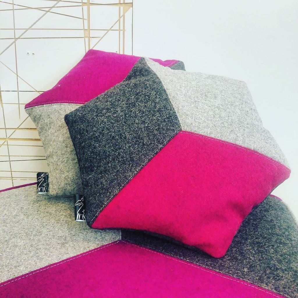 hareinthechair's tweet photo. So I couldn't resist making some matching cushions... What else can I make hexagonal?! #tumblingblocks #hexagonalc… https://t.co/nBaa6FQpVn https://t.co/osxmeIS1bc