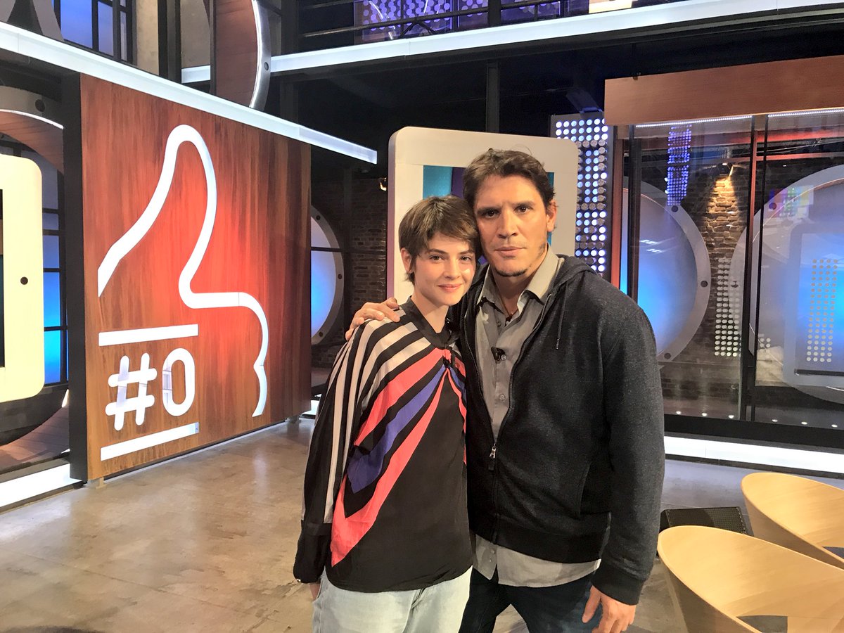 Likes #0 (@likescero) on Twitter photo ⚠️ Mañana se estrena #LaZona en <a href="/MovistarPlus/">Movistar Plus+</a> y han venido desde allí Alba Galocha y <a href="/PerisMencheta/">Peris-Mencheta</a>. ☠️💀☠️ #LikesLaZona ⚠️ ⚠️ Mañana se estrena #LaZona en <a href="/MovistarPlus/">Movistar Plus+</a> y han venido desde allí Alba Galocha y <a href="/PerisMencheta/">Peris-Mencheta</a>. ☠️💀☠️ #LikesLaZona ⚠️