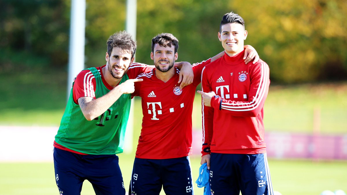 .<a href="/JuanBernat/">Juan Bernat</a> wieder im Mannschaftstraining - auch <a href="/jamesdrodriguez/">James Rodríguez</a> trainiert. 👍
➡ fc.bayern/Bernatzurueck #FCBayern #MiaSanMia