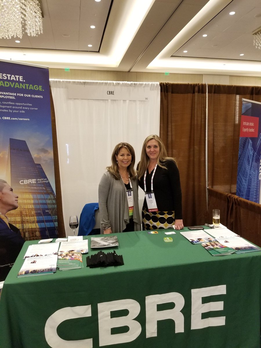 divinedtx's tweet photo. Women in Commercial Real Estate, CREW National Conference #CREW2017 @CBRE https://t.co/dJR3RTN3M8