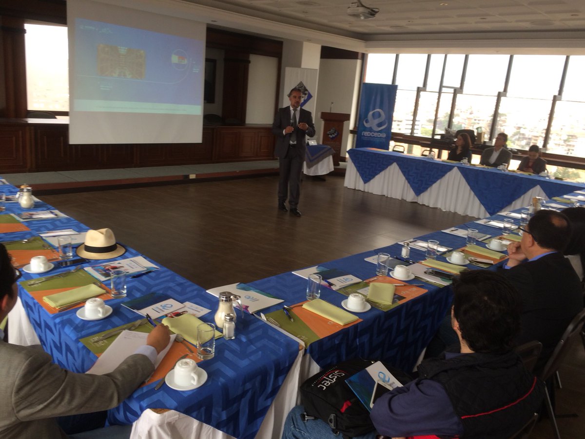 CEDIAec's tweet photo. El Ing. @jpcarvallo1 realiza la presentación oficial de la iniciativa #RetoCEDIA https://t.co/KStBgnCSqs